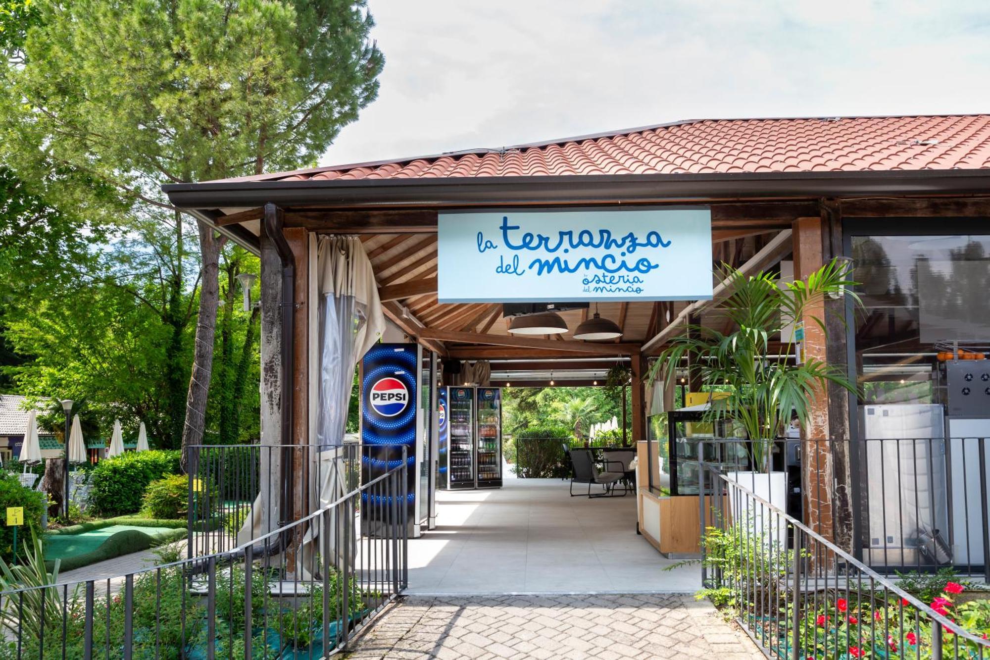 hu Altomincio Village Valeggio sul Mincio Esterno foto